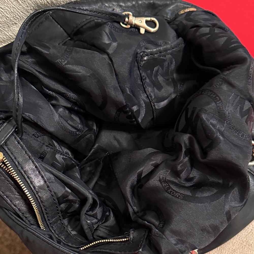 Genuine Michael Kors Black Leather Chain-Handle Shoulder Bag 14” x 15” x 6” - Picture 7 of 9
